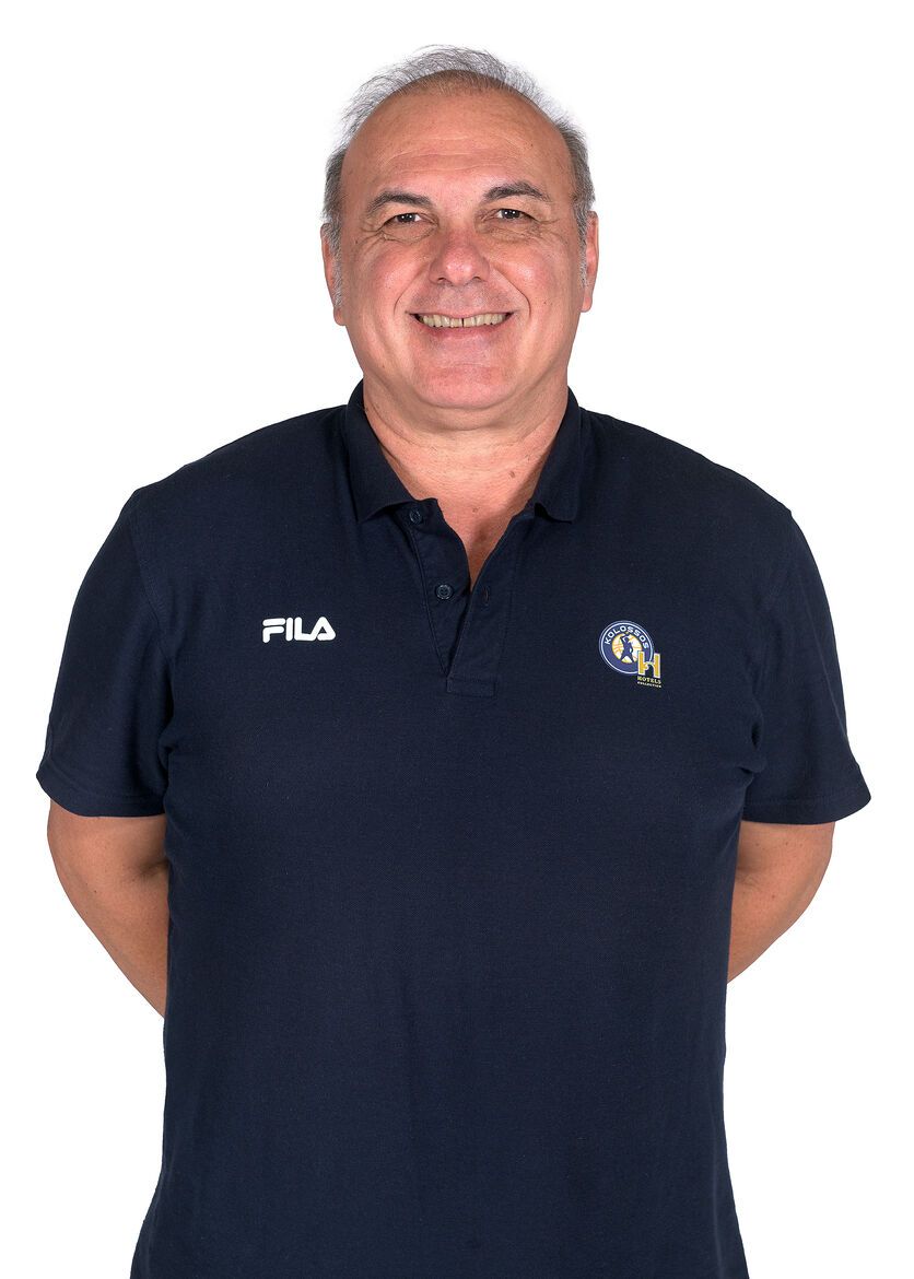 Σταύρος Ελληνιάδης