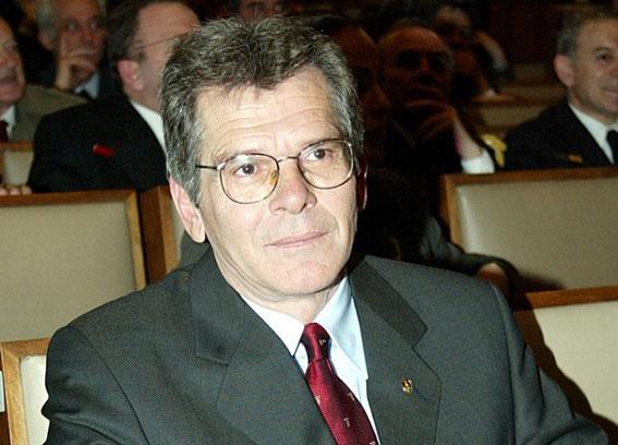 Με τη βοήθεια του Δενδρινού